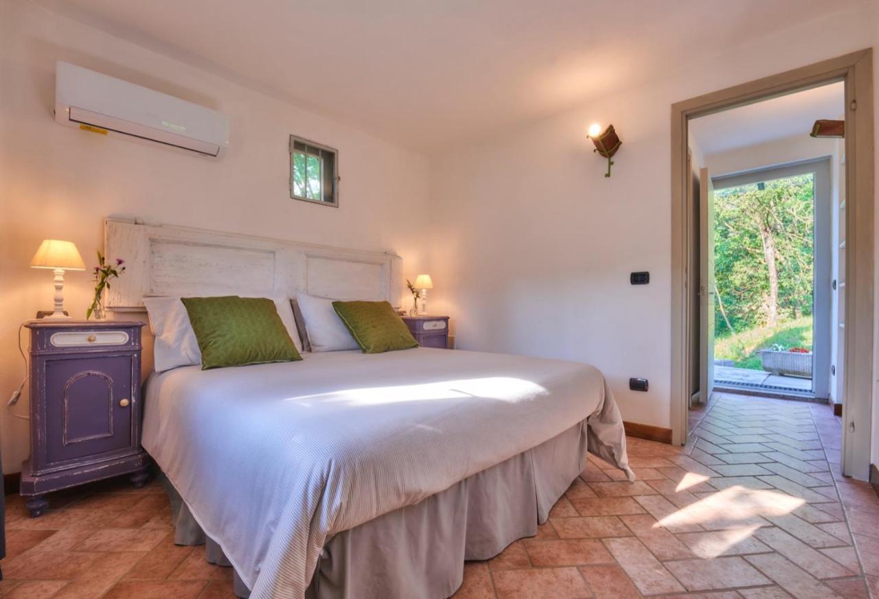 La Casetta Nel Bosco - Hot Tube And Sauna Lierna Dış mekan fotoğraf